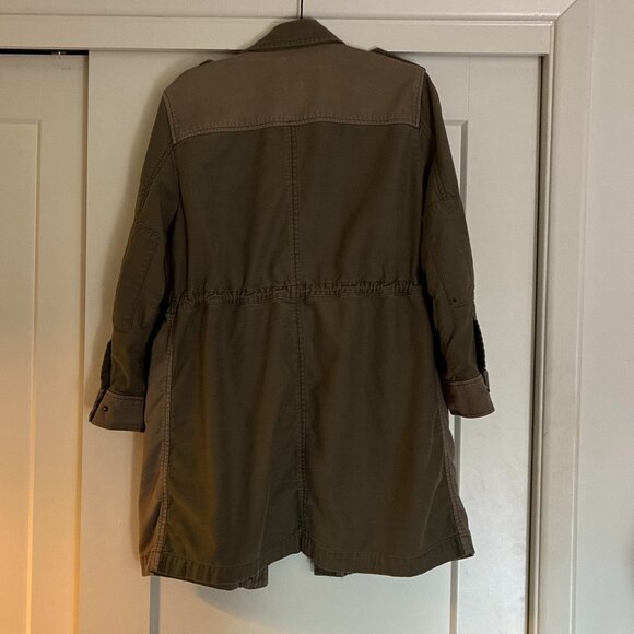 Women's Gap Utility Field Jacket with Epaulettes, Petite M - Picture 5 of 5